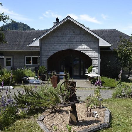 Lucky Mud Inn And Disc Golf Resort Skamokawa Esterno foto